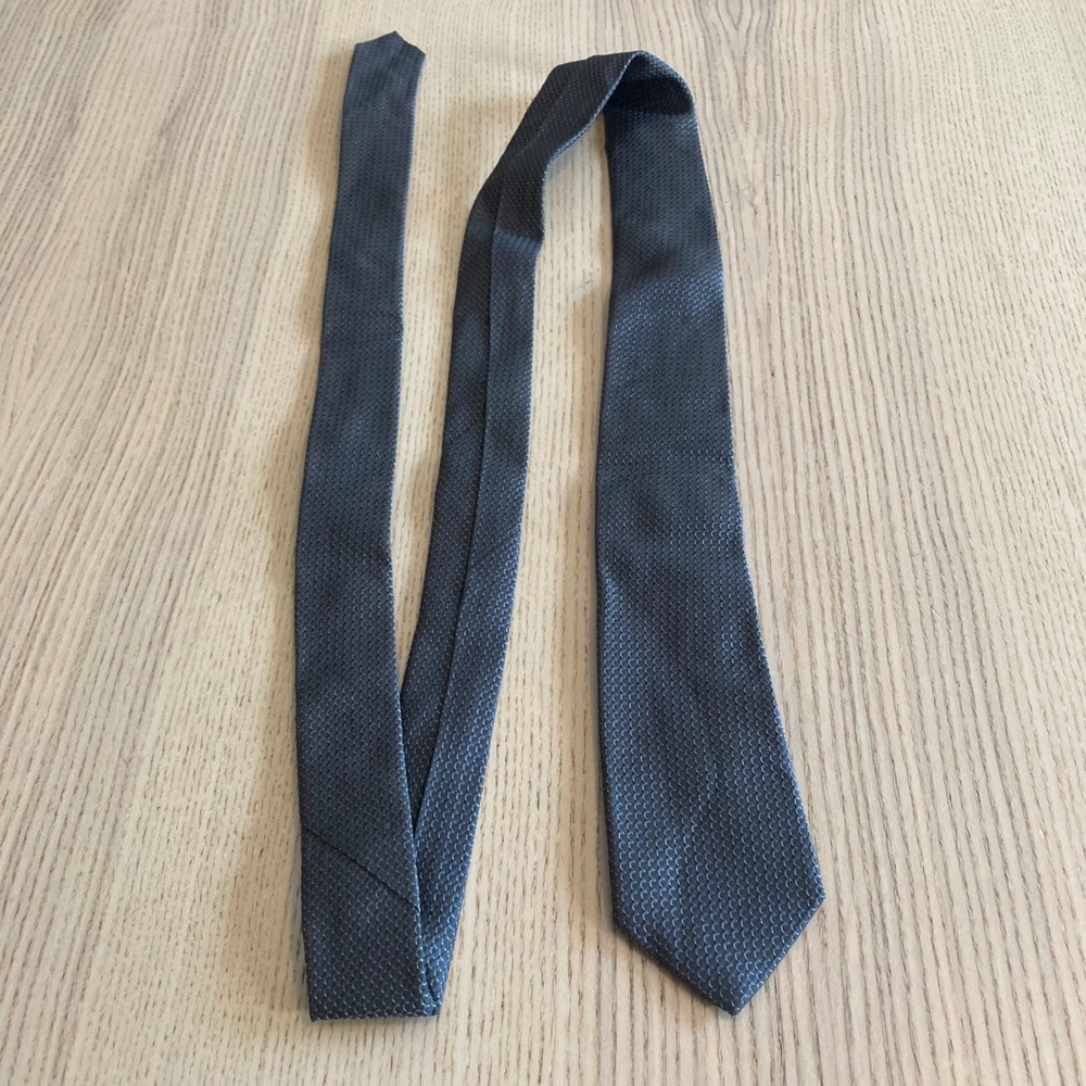 Theory Necktie Mens OS Gray Silk Geometric Textured Handmade Slim Business Tie